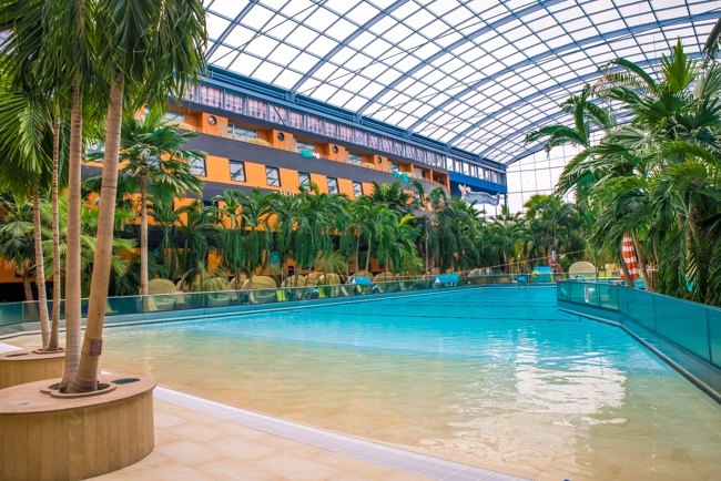 hotel victory, therme erding, germany, luxury spa, sauna, swim up bar, ship themed, hotel, unique stays, skin treatments, southern, accommodation, thermal spa, water slides, restaurants, rooms, pools, themed, travelling book junkie, travel reviews, unusual, family