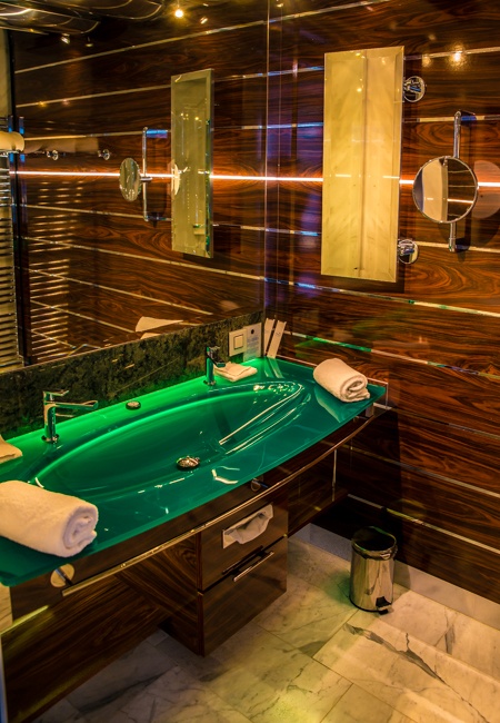 hotel victory, therme erding, germany, luxury spa, sauna, swim up bar, ship themed, hotel, unique stays, skin treatments, southern, accommodation, thermal spa, water slides, restaurants, rooms, pools, themed, travelling book junkie, travel reviews, unusual, family