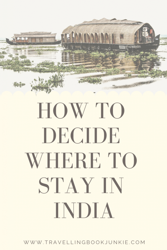 India: how to decide where to stay in this vibrant country. Whether you are after a hostel or pure luxury there is something for everyone. Via @tbookjunkie